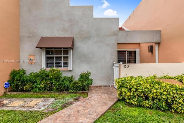 Chateaubleau At The Hammocks, 10305 SW 154th Circle Ct #26, The Hammocks, Florida 33196, image 3