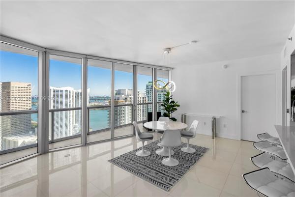 Icon Brickell Tower 2, 495 Brickell Ave #3804, Miami, Florida 33131, image 1