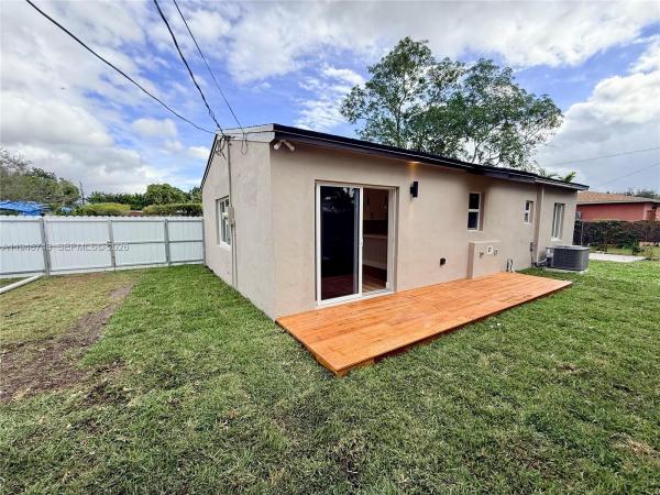 Richmond Heights Residential, 14600 Harrison St, Richmond Heights, Florida 33176, image 2