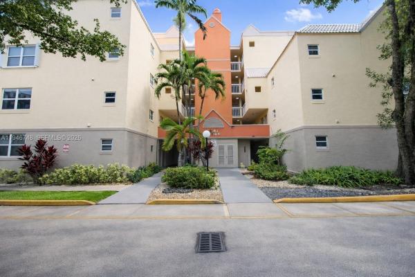 Las Vistas At Doral, 8343 Lake Dr #207, Doral, Florida 33166, image 1