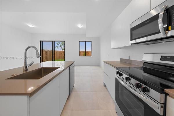 19114 SW 345th Ter, Florida City, Florida 33034, image 1