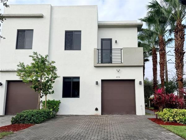 404 SW 91st Ct, Unincorporated Dade County, Florida 33174, image 1