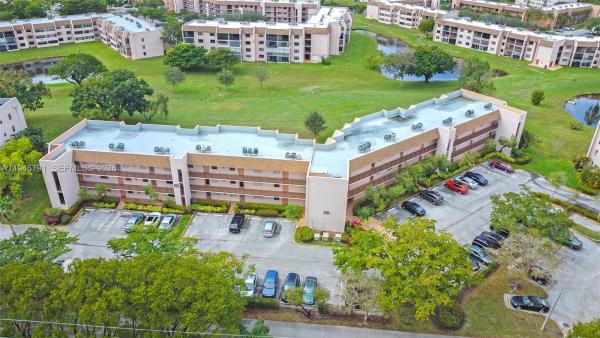 Sunrise Lakes 4, 2941 N Nob Hill Rd #208, Sunrise, Florida 33322, image 1