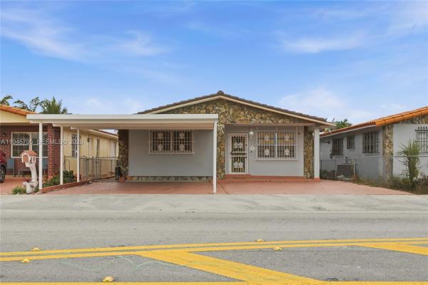 Kraftlawn, 836 W 37th St, Hialeah, Florida 33012, image 1