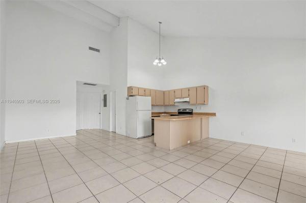 Orchard Lake Townhouses, 5510 NW 24th St, Lauderhill, Florida 33313, image 2