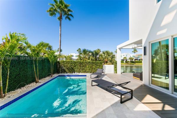 The Mansions At Doral, 10561 NW 67th Ter, Doral, Florida 33178, image 1