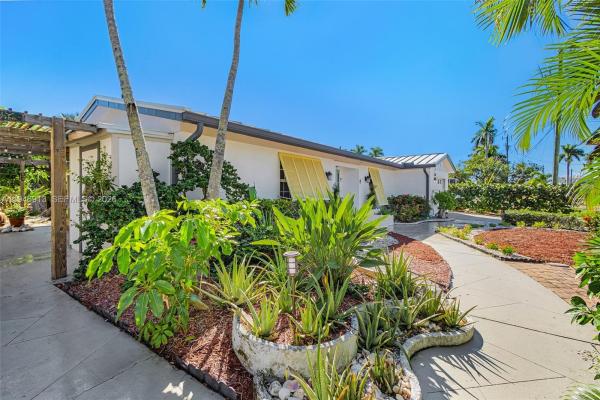 Island Harbors, 11860 Island Ave, Matlacha, Florida 33993, image 1
