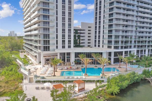 The Harbour South Tower, 16385 Biscayne Blvd #1518, North Miami Beach, Florida 33160, image 1