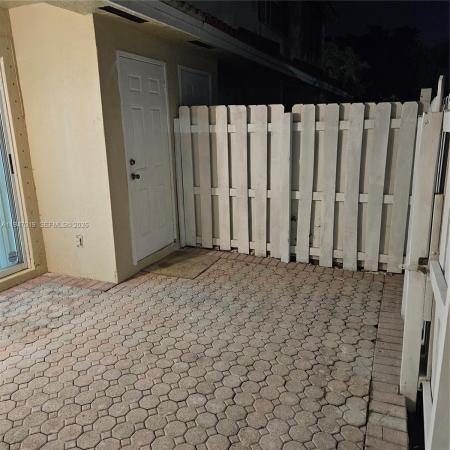 Kendale Lakes No HOA, 6309 SW 138th Pl, Kendale Lakes, Florida 33183, image 2