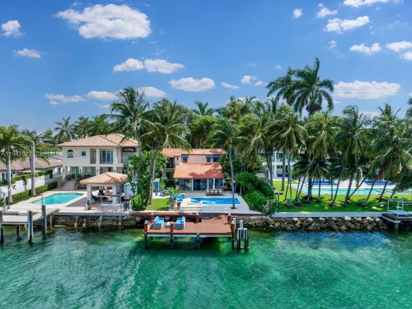 Hibiscus Island, 56 S Hibiscus Dr, Miami Beach, Florida 33139, image 1