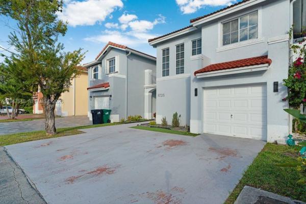 8725 SW 158th Pl, Unincorporated Dade County, Florida 33193, image 3