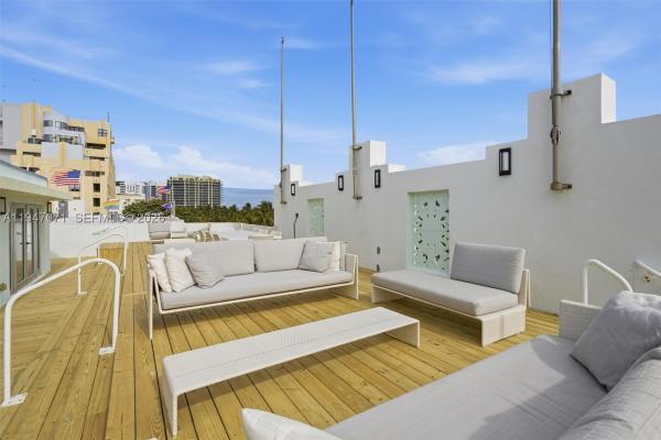 The Carlyle Deco Hotel, 1250 Ocean Dr #PH-1, Miami Beach, Florida 33139, image 3