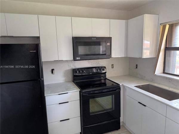 Lago Grande, 6465 W 27th Ave #203-43, Hialeah, Florida 33016, image 1