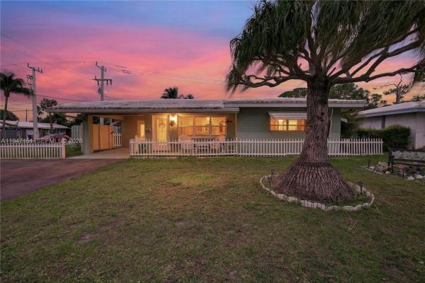 Garden Isles, 150 SE 5th Ct, Pompano Beach, Florida 33060, image 1