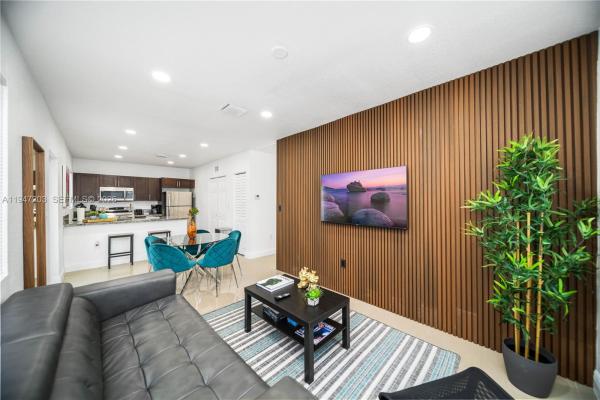 1250 NE 110th St, Unincorporated Dade County, Florida 33161, image 1