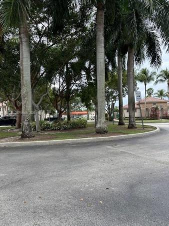 Venetia Gardens South, 2920 SE 13th Rd #203-45, Homestead, Florida 33035, image 2
