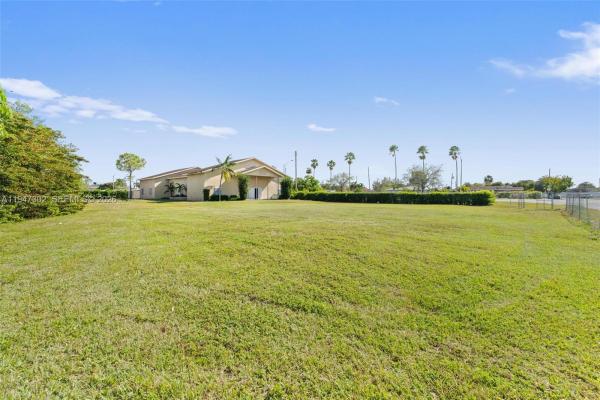 21571 SW 110th Ave, Unincorporated Dade County, Florida 33189, image 1