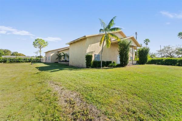 Zeniths, 21571 SW 110th Ave, Goulds, Florida 33189, image 2