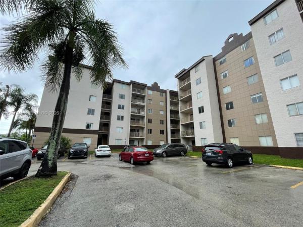 Kendall Lake Towers, 15221 SW 80th St #313, Kendall West, Florida 33193, image 3