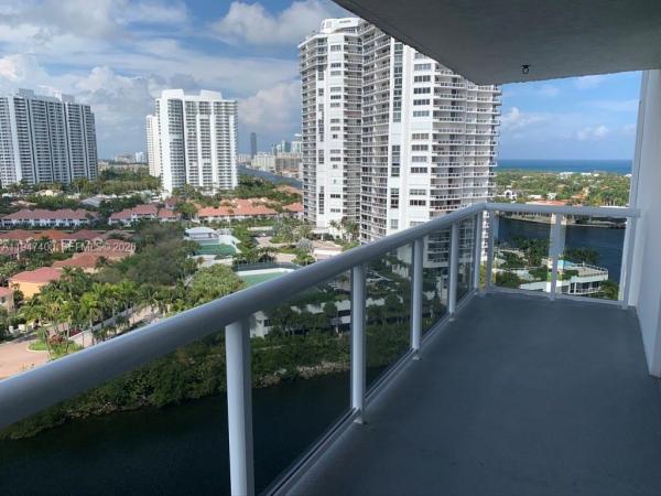 Waterview 1, 20505 E Country Club Dr #1631, Aventura, Florida 33180, image 3