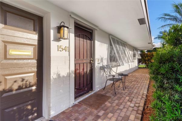 Boulevard Heights, 1541 NW 83rd Way, Pembroke Pines, Florida 33024, image 2