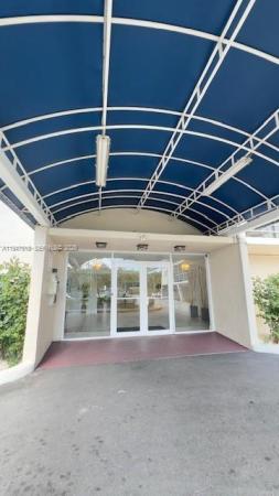 Carlton Bay, 2821 N Miami Beach Blvd #4M, North Miami Beach, Florida 33160, image 1