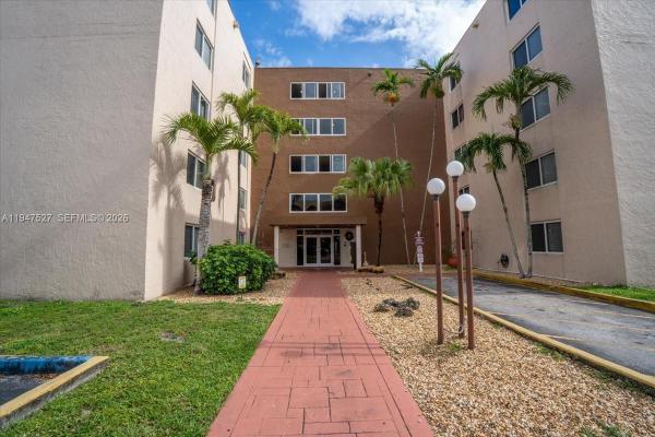 Coral Gate East, 6960 NW 186th St #2-124, Hialeah, Florida 33015, image 1