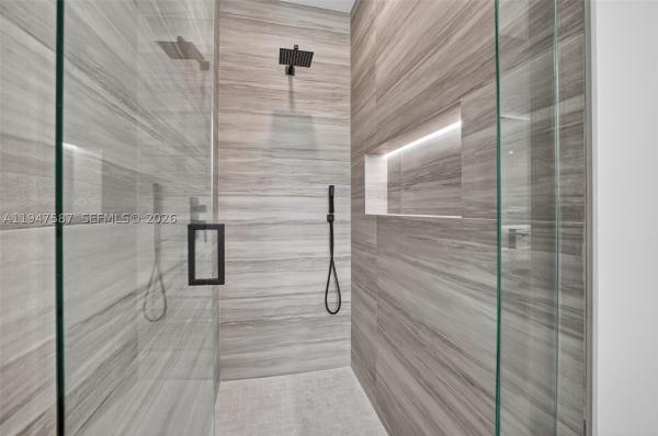 Pinewood Place, 604 SW 7th St, Fort Lauderdale, Florida 33315, image 1