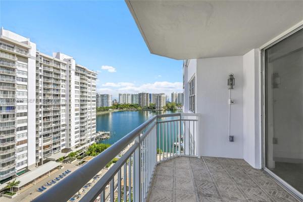 Del Prado, 18041 Biscayne Blvd #1202-4, Aventura, Florida 33160, image 1