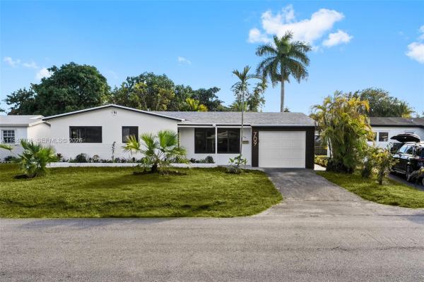 Acres Lake Estates, 709 SW 4th Ct, Hallandale Beach, Florida 33009, image 2