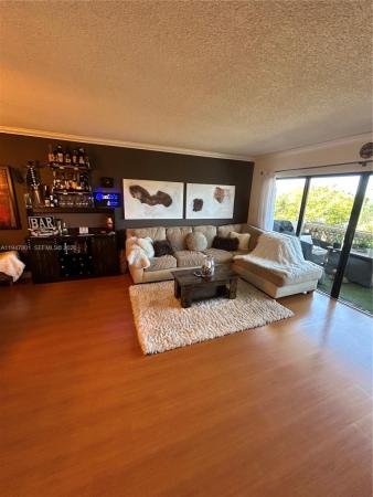 Canongate, 800 NE 195th St #409, Ives Estates, Florida 33179, image 1