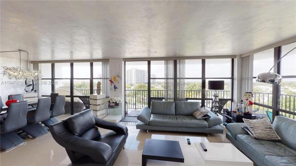 Oceanview Park, 800 Parkview Dr #709, Hallandale Beach, Florida 33009, image 2