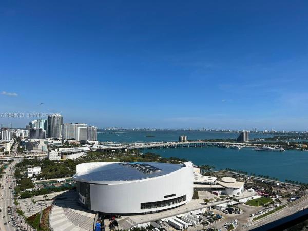 Miami, Florida 33132, image 1