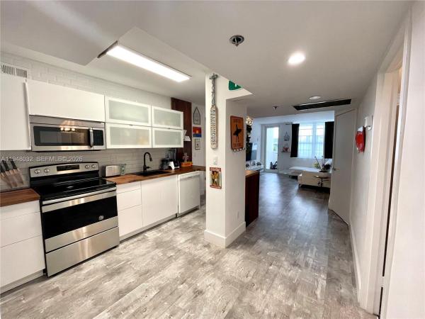 The Decoplage, 100 Lincoln Rd #518, Miami Beach, Florida 33139, image 3