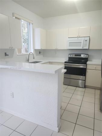 Shoma Townhomes At Keys Cove, 1412 SE 24th Ct #370, Homestead, Florida 33035, image 2