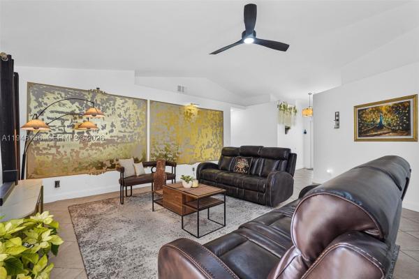 Tapestry, 1975 NW 191st Ave, Pembroke Pines, Florida 33029, image 1