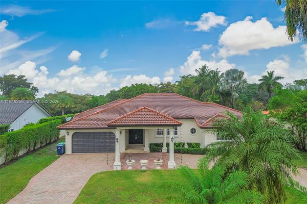 10261 SW 58th St, Unincorporated Dade County, Florida 33173, image 1