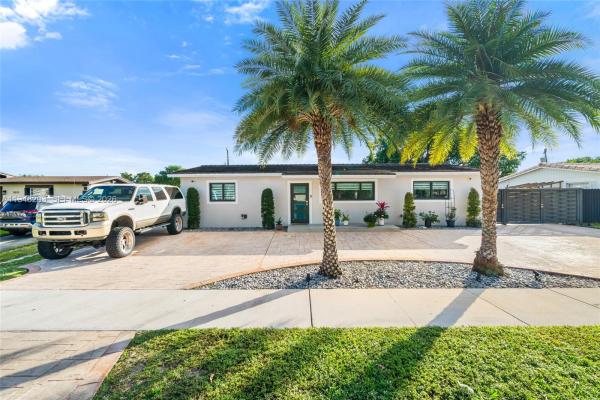 7874 NW 175th St, Hialeah, Florida 33015, image 1