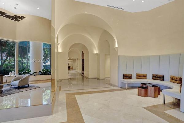 Turnberry Towers, 19355 Turnberry Way #8L, Aventura, Florida 33180, image 1