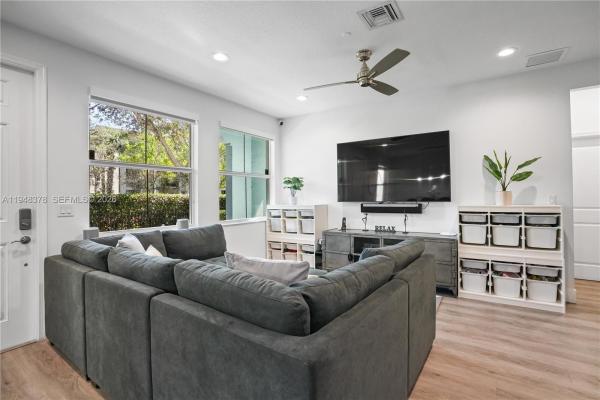 Cascada Isle, 2913 Cascada Isles Way, Cooper City, Florida 33024, image 3