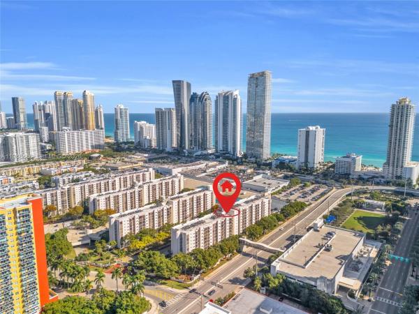 Plaza Of The Americas, 16909 N Bay Rd #217, Sunny Isles Beach, Florida 33160, image 2