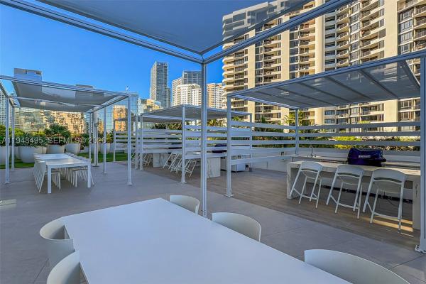 Isola, 770 Claughton Island Dr #409, Miami, Florida 33131, image 1