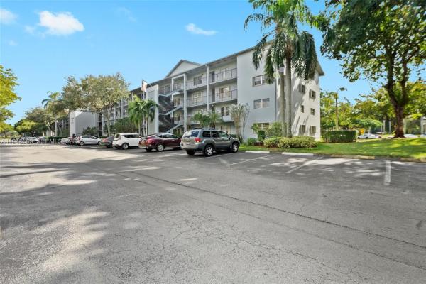 Buckingham At Century Village, 12600 SW 5th Ct #212L, Pembroke Pines, Florida 33027, image 1