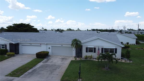 Myerlee Park Homes, 1527 Edgewater Cir, Fort Myers, Florida 33919, image 3