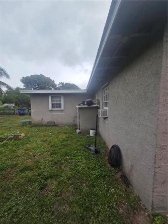 Atlantic Park Gardens, 210 SW 14th Ave, Delray Beach, Florida 33444, image 3