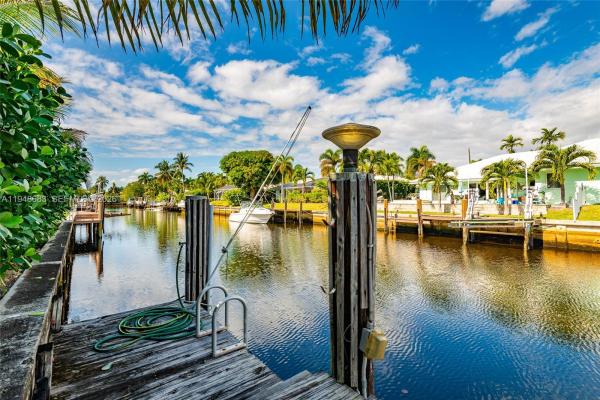 709 SW Elm Tree Ln, Boca Raton, Florida 33486, image 2