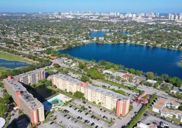 Camellia Gardens, 1780 NE 191st St #705-2, Ojus, Florida 33179, image 2