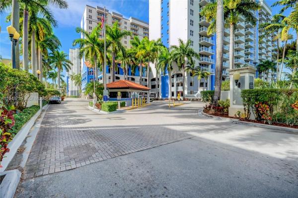 Blue Lagoon, 5077 NW 7th St #TS7, Miami, Florida 33126, image 2