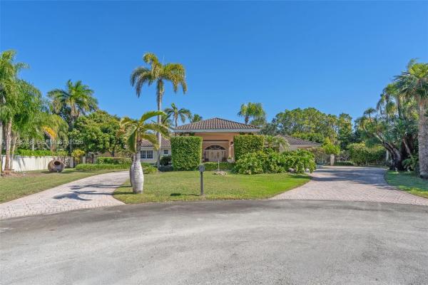 8535 SW 113th Ter, Kendall, Florida 33156, image 3