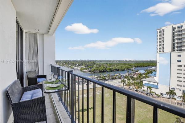 Crystal Tower, 322 Buchanan St #1108, Hollywood, Florida 33019, image 3